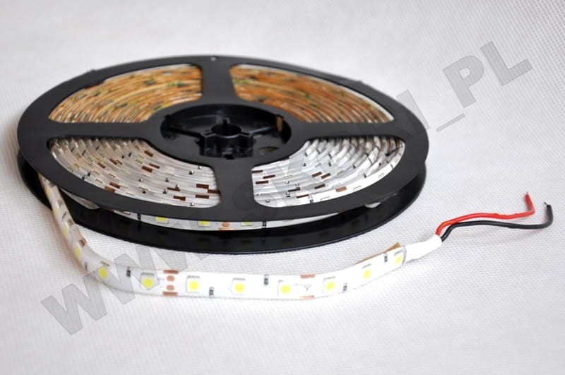Taśma 300 LED SMD5050 IP65 wodoodporna biała zimna 5m