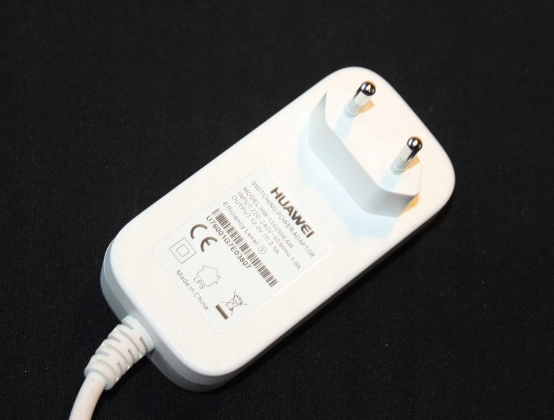 Zasilacz LED Huawei 12V 2,5A 30W wtyczkowy BIAŁY