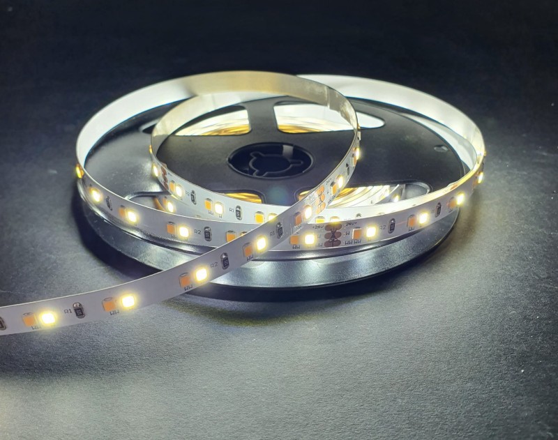 Taśma CCT 24V 120 LED SMD2835 IP20 3000-6000K 1m