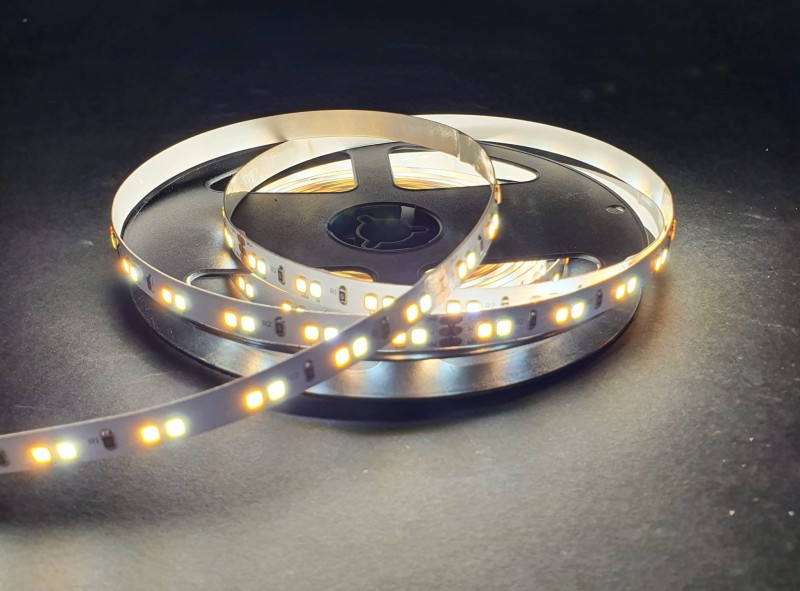 Taśma CCT 24V 120 LED SMD2835 IP20 3000-6000K 1m