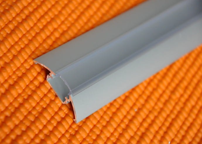 Profil aluminiowy ALU-LED P4 anodowany 1m