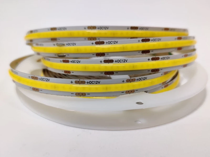 Taśma 12V COB 320 LED IP20 biała zimna 6000K 8mm 1m