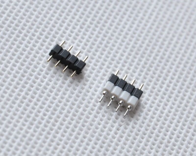 Złączka do taśmy LED RGB 10mm 4-PIN męska