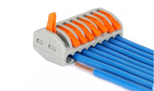 Złączka szybkozłączka 8PIN zatrzaskowa 0V-250V 