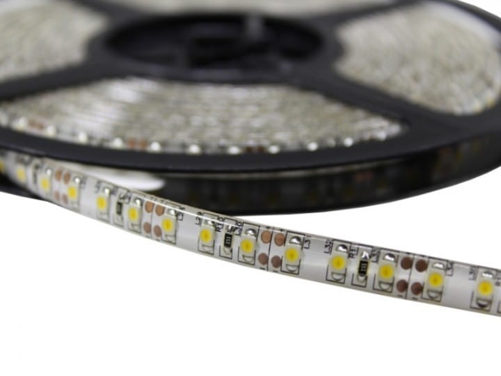 Taśma 600 LED SMD3528 IP65 wodoodporna biała ciepła 1m