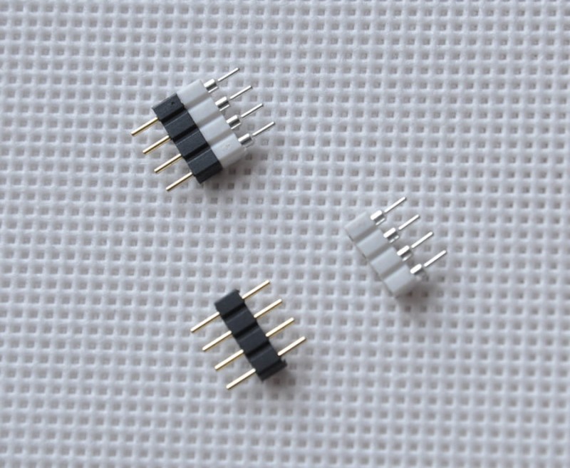 Złączka do taśmy LED RGB 10mm 4-PIN męska