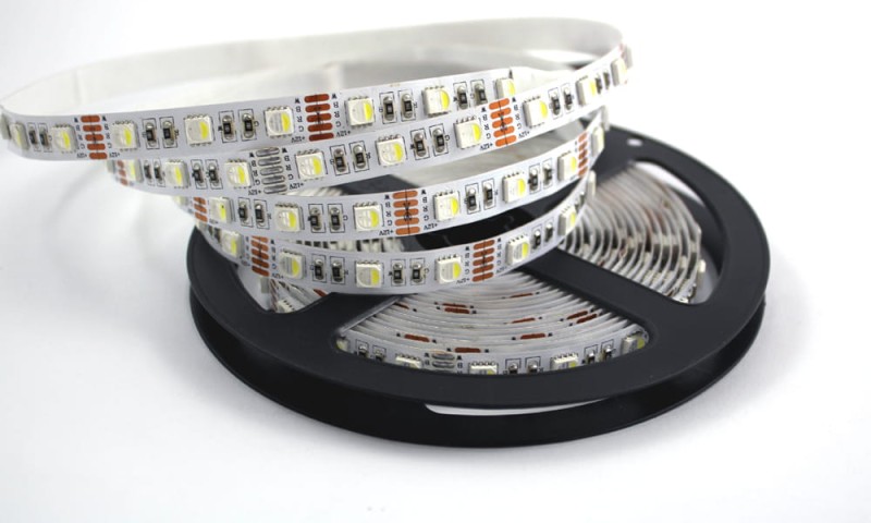 Taśma 4w1 RGBW +zimny 300 LED SMD5050 IP20