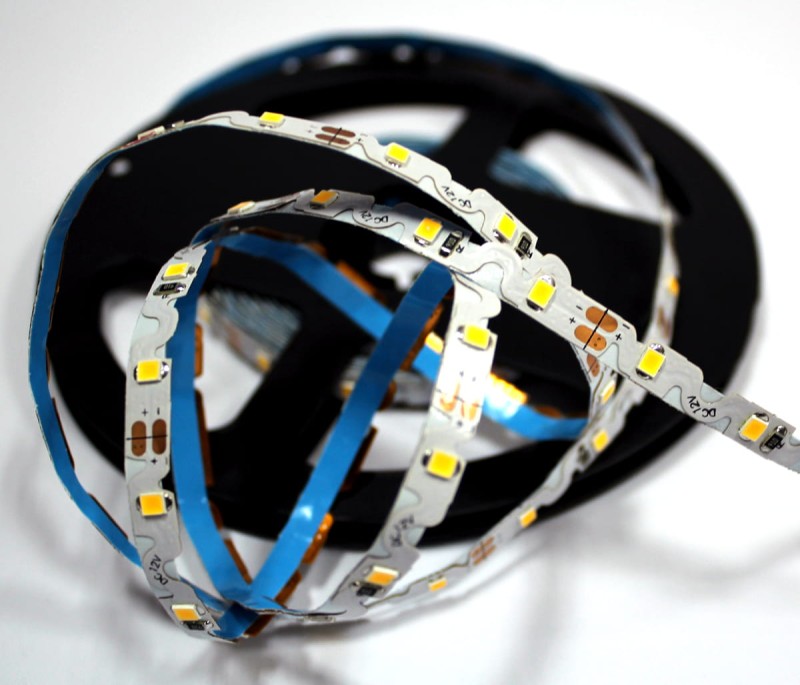 Taśma S-shape LED wyginana SMD2835 IP20 biała zimna 5m