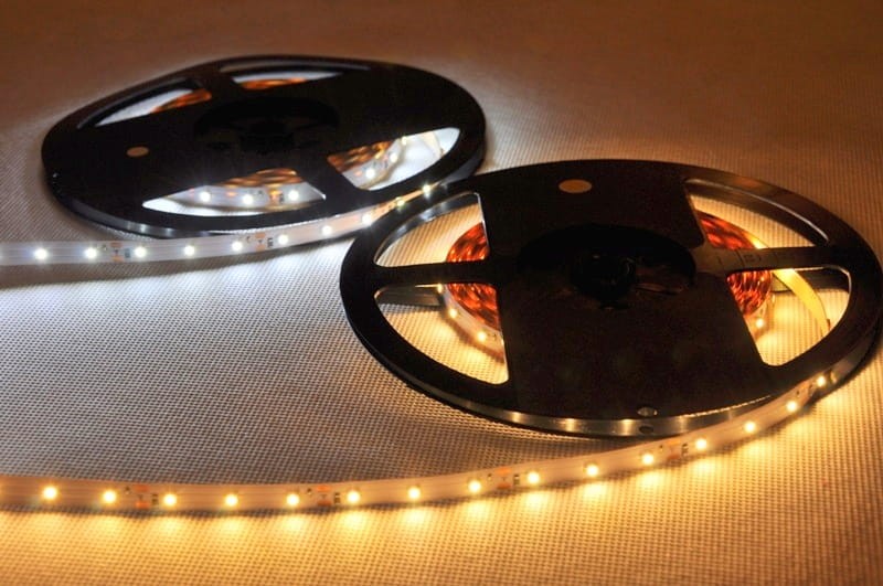 Taśma 300 LED SMD3528 IP20 biała ciepła 1m