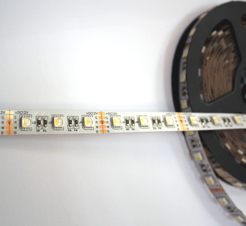 Taśma 4w1 RGBW +zimny 300 LED SMD5050 IP20 5m