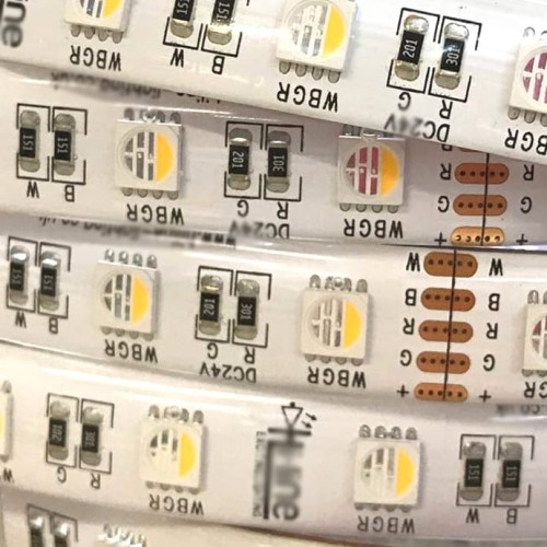 Taśma 4w1 RGBW L +ciepły 300 LED SMD5050 IP65 wodoodporna 5m